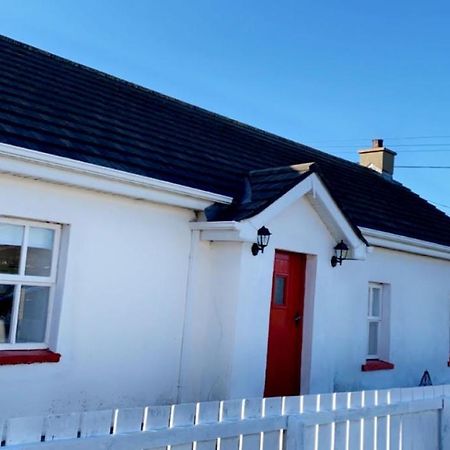 Be'S Cottage Malin Head Екстериор снимка